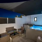 Apartment Potamida *